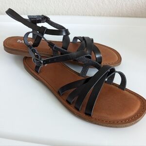NWOT MIA Black Evelynn Strappy Sandal